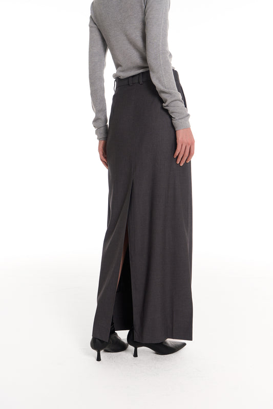 Still Line Skirt